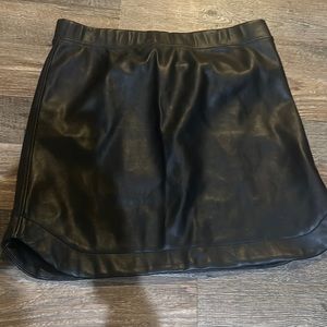 Lamade leather skirt size medium